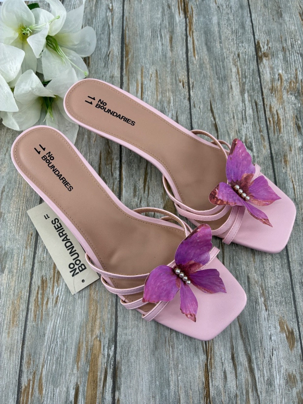 Kitten Heels With Butterfly Accent Sandals Shoes Size 11